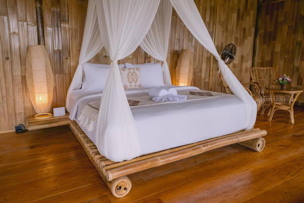 Selat Makerti Bali~Bamboo Houseヴィラ エクステリア 写真