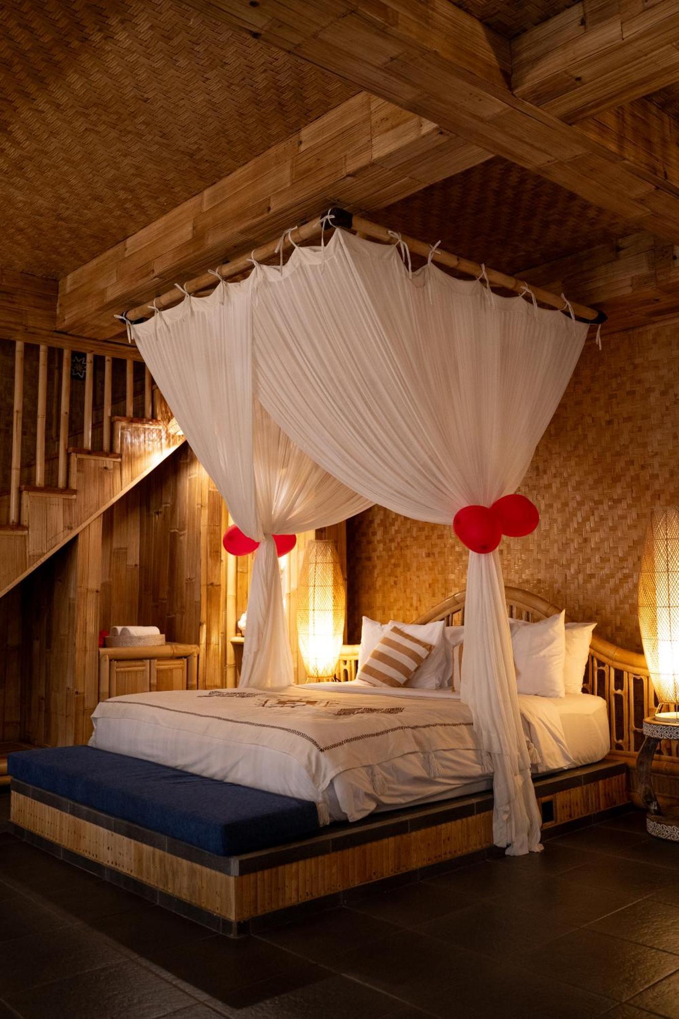 Selat Makerti Bali~Bamboo Houseヴィラ エクステリア 写真