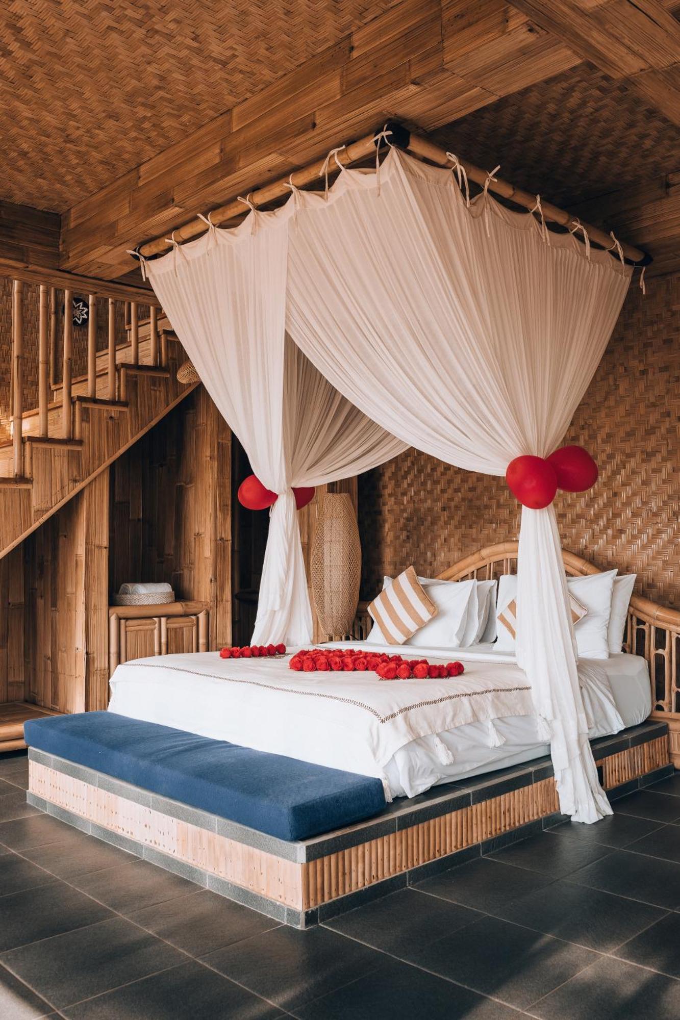 Selat Makerti Bali~Bamboo Houseヴィラ エクステリア 写真